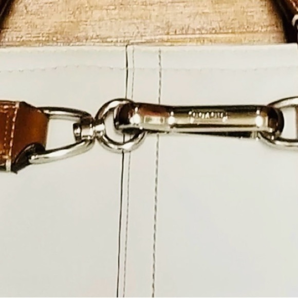 Coach Hampton White & Brown Leather Bag - Picture 4 of 7